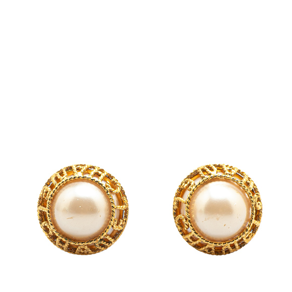 Pre-Loved Chanel Gold Plated Faux Pearl Clip on Earrings - Picture 1 of 3